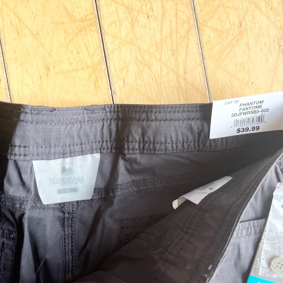 WindRiver NEW Dark Rolled Cuffs Adjustable drawstring Shorts – Size 10 - Picture 4 of 5